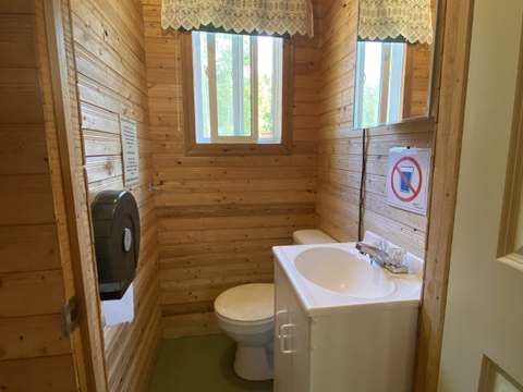 CAMP COLIBRI – Pourvoirie du Lac Matchi-Manitou