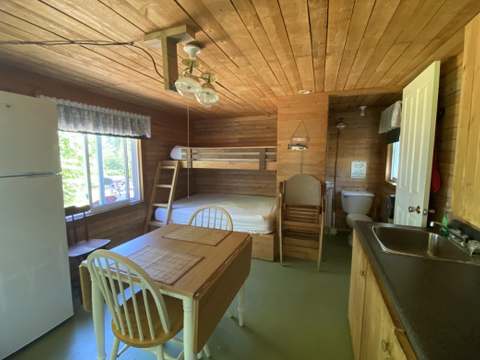 CAMP COLIBRI – Pourvoirie du Lac Matchi-Manitou