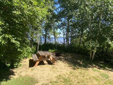 CAMP COLIBRI – Pourvoirie du Lac Matchi-Manitou