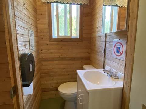 CAMP COLIBRI – Pourvoirie du Lac Matchi-Manitou