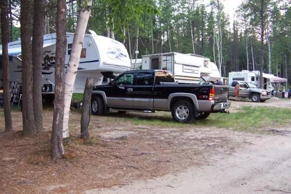 Camping semi-aménagé — Pourvoirie du Lac Matchi-Manitou – Pourvoirie du Lac Matchi-Manitou