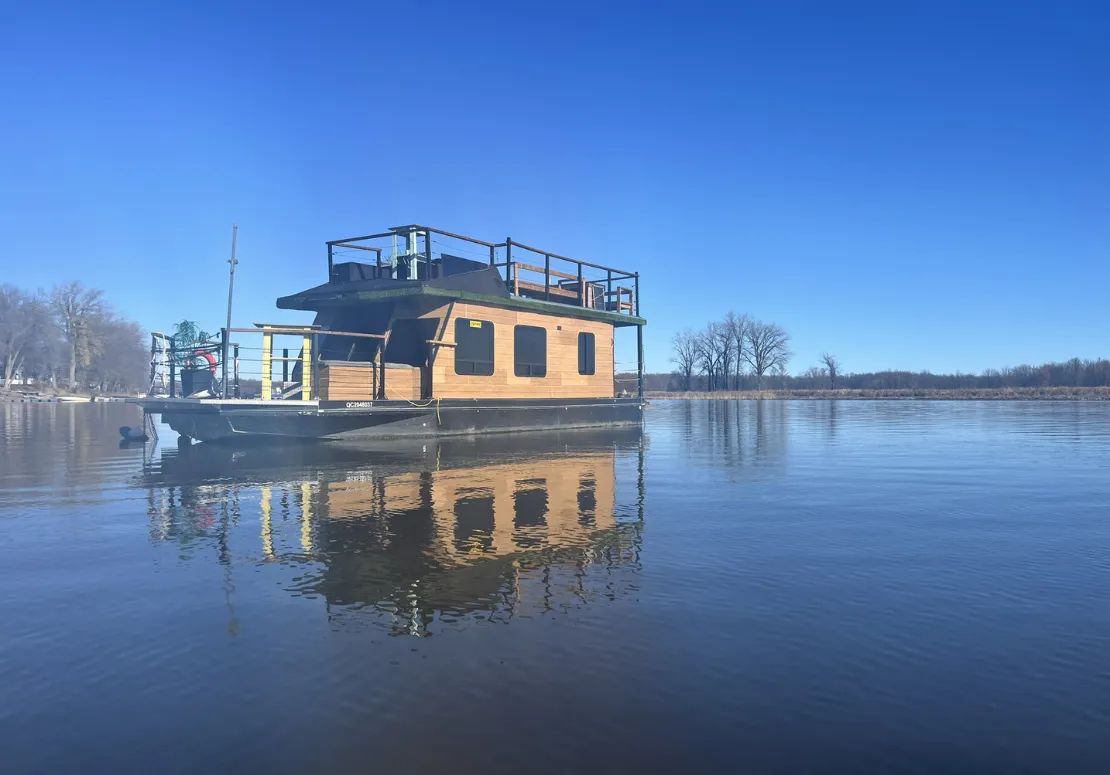 Le Flotteur houseboat – Le Flotteur houseboat