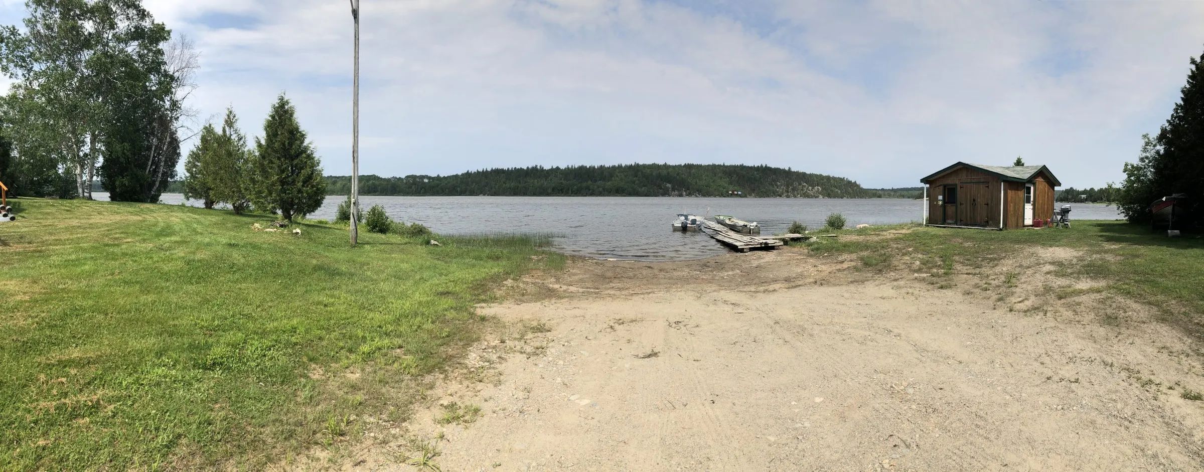 Chalet sur l'île — Pourvoirie Dulong – Pourvoirie Dulong