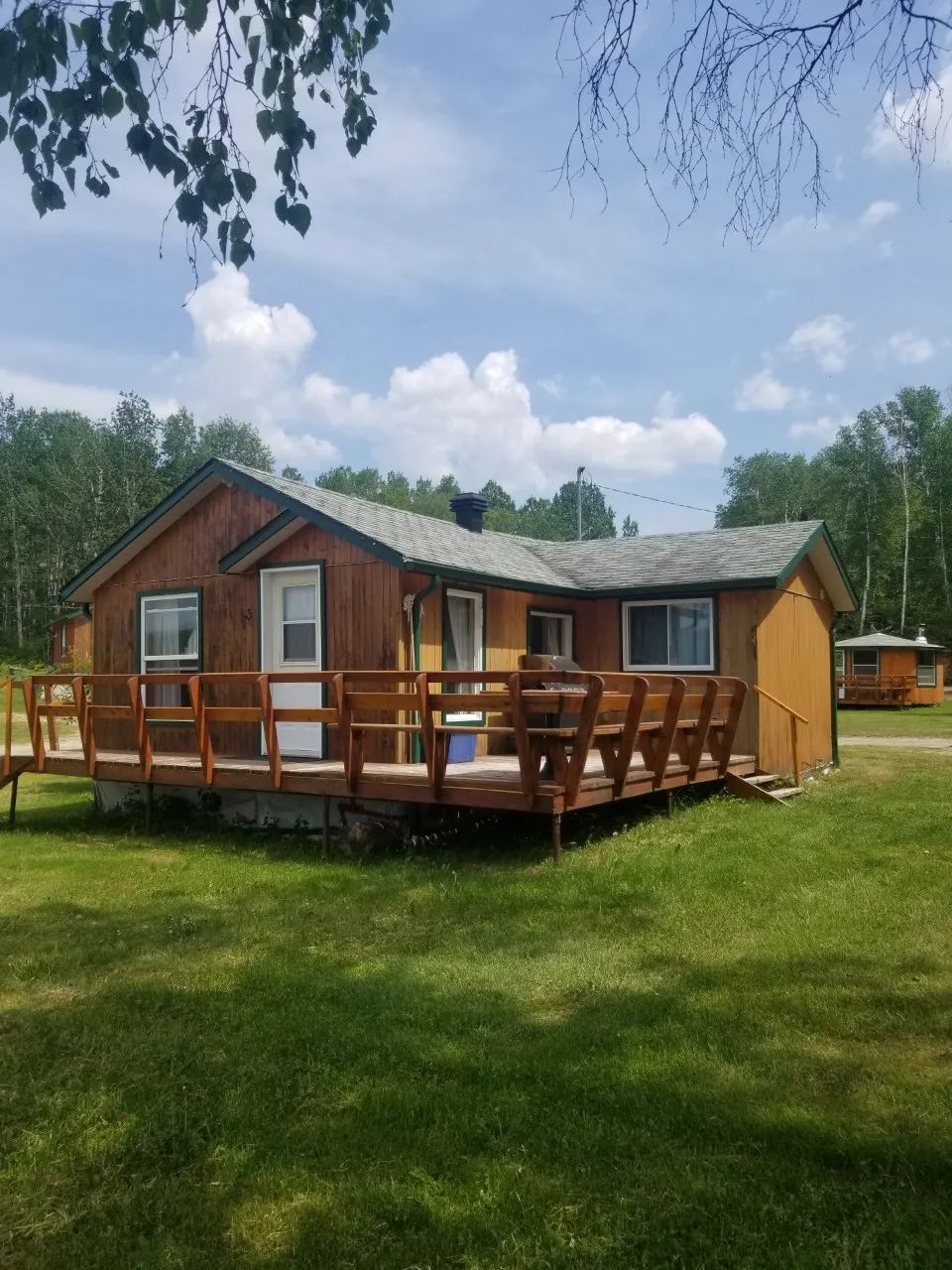 Fully equipped cabin (2 bedrooms) — Pourvoirie Dulong – Pourvoirie Dulong