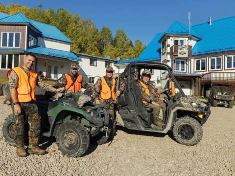 LODGE FER À CHEVAL – Pourvoirie Fer à Cheval