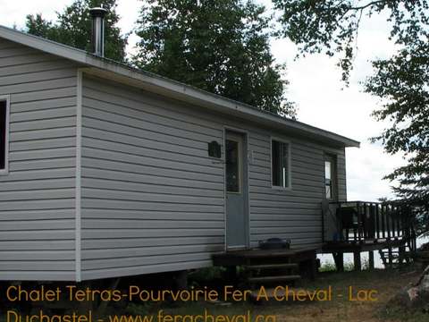 CHALET LE TÉTRAS – Pourvoirie Fer à Cheval