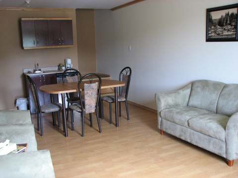 CONDO - THE BEAR SUITE – Pourvoirie Fer à Cheval