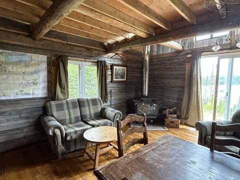 CHALET ÉPERVIER – Pourvoirie Homamo