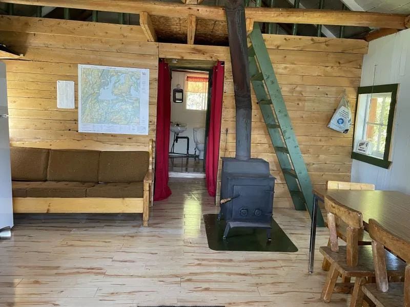 LA LOUTRE CABIN — Pourvoirie Homamo – Pourvoirie Homamo
