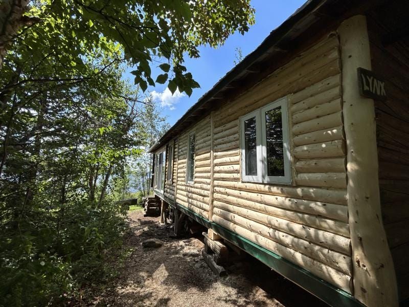 LE LYNX CABIN – Pourvoirie Homamo