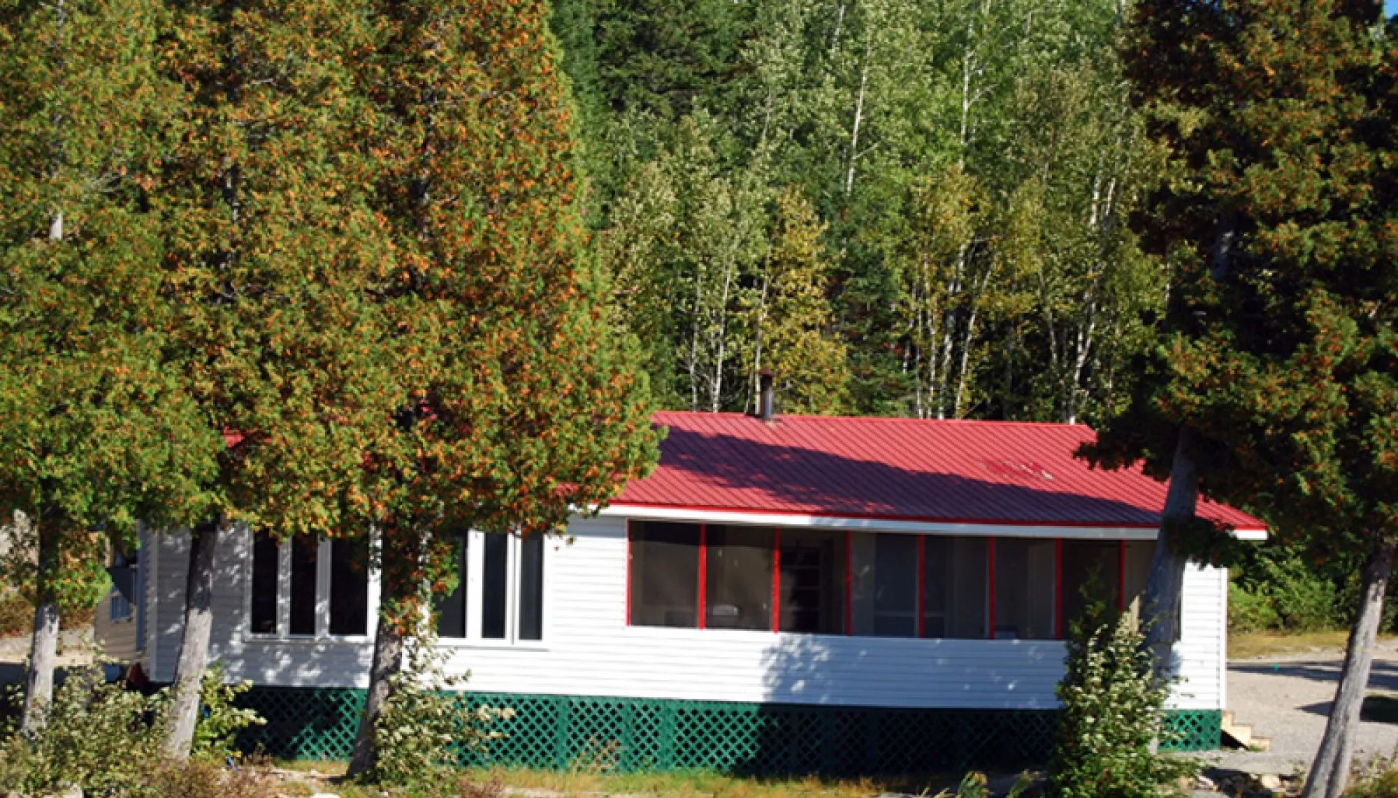 CHALET THÉRÈSE — Pourvoirie Humanité – Pourvoirie Humanité