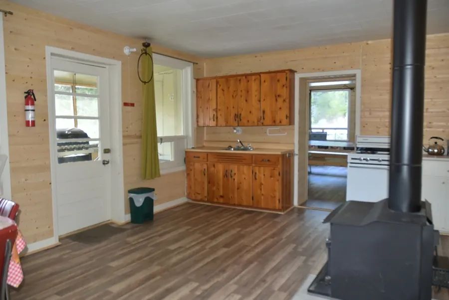 CHALET THÉRÈSE — Pourvoirie Humanité – Pourvoirie Humanité