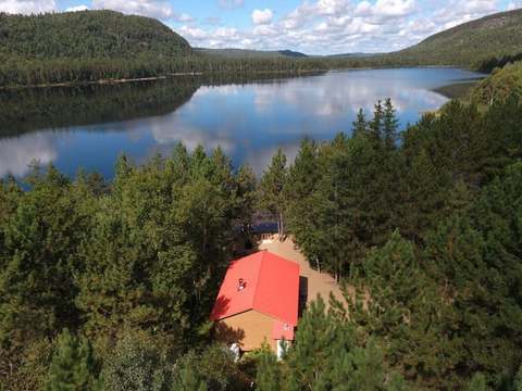 CHALET 12 – Pourvoirie J.E. Goyette