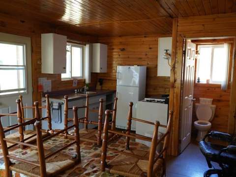 CHALET 12 – Pourvoirie J.E. Goyette