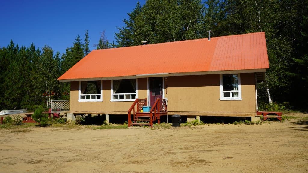 CHALET 7 — Pourvoirie J.E. Goyette – Pourvoirie J.E. Goyette