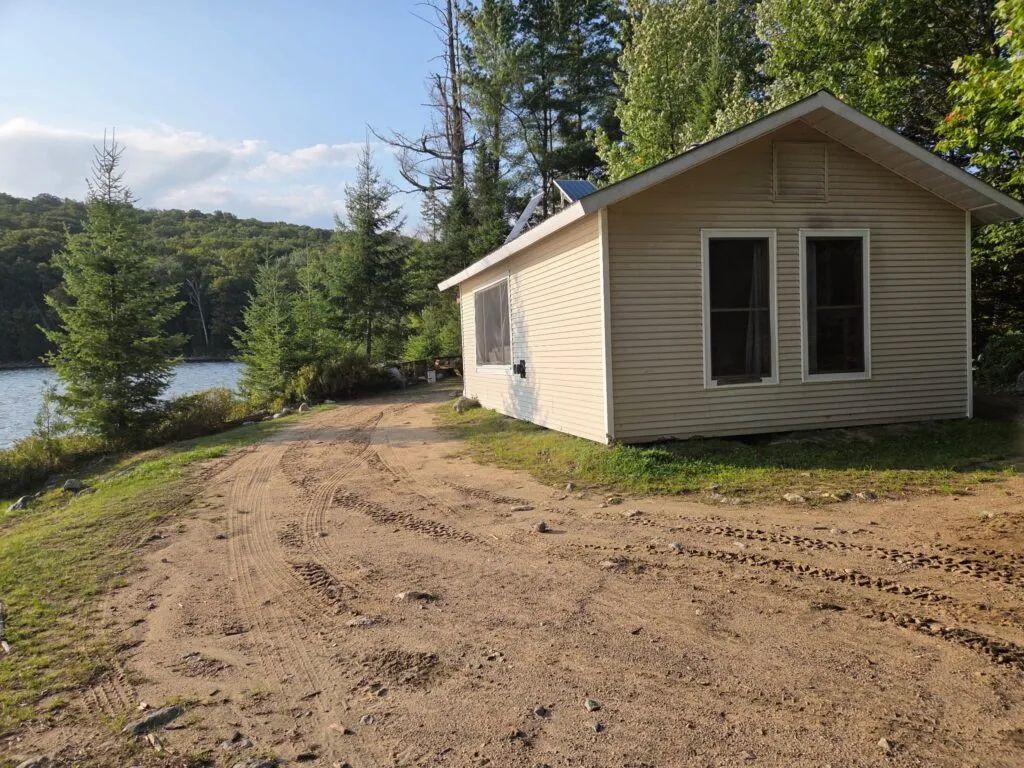 Chalet 9 — Pourvoirie Jodoin – Pourvoirie Jodoin