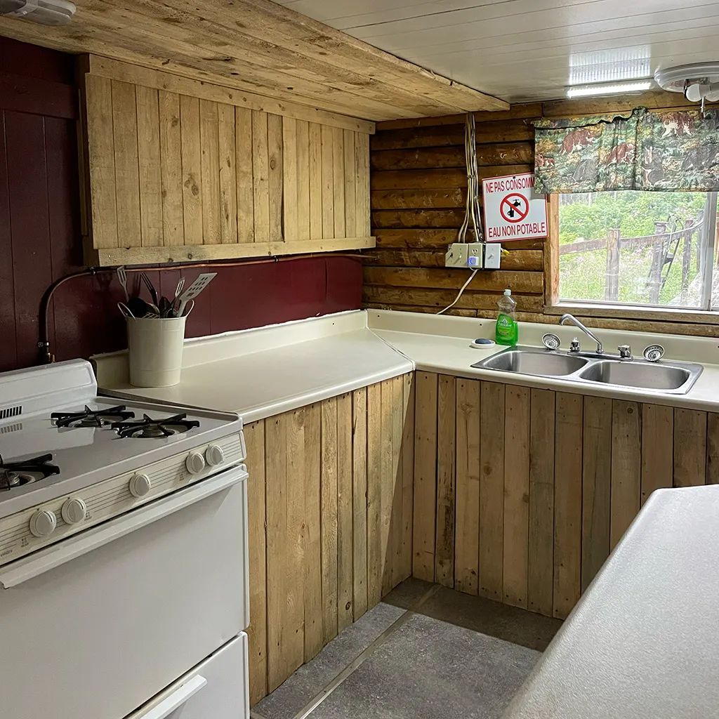 CHALET 0 — Pourvoirie la Jeannoise – Pourvoirie la Jeannoise