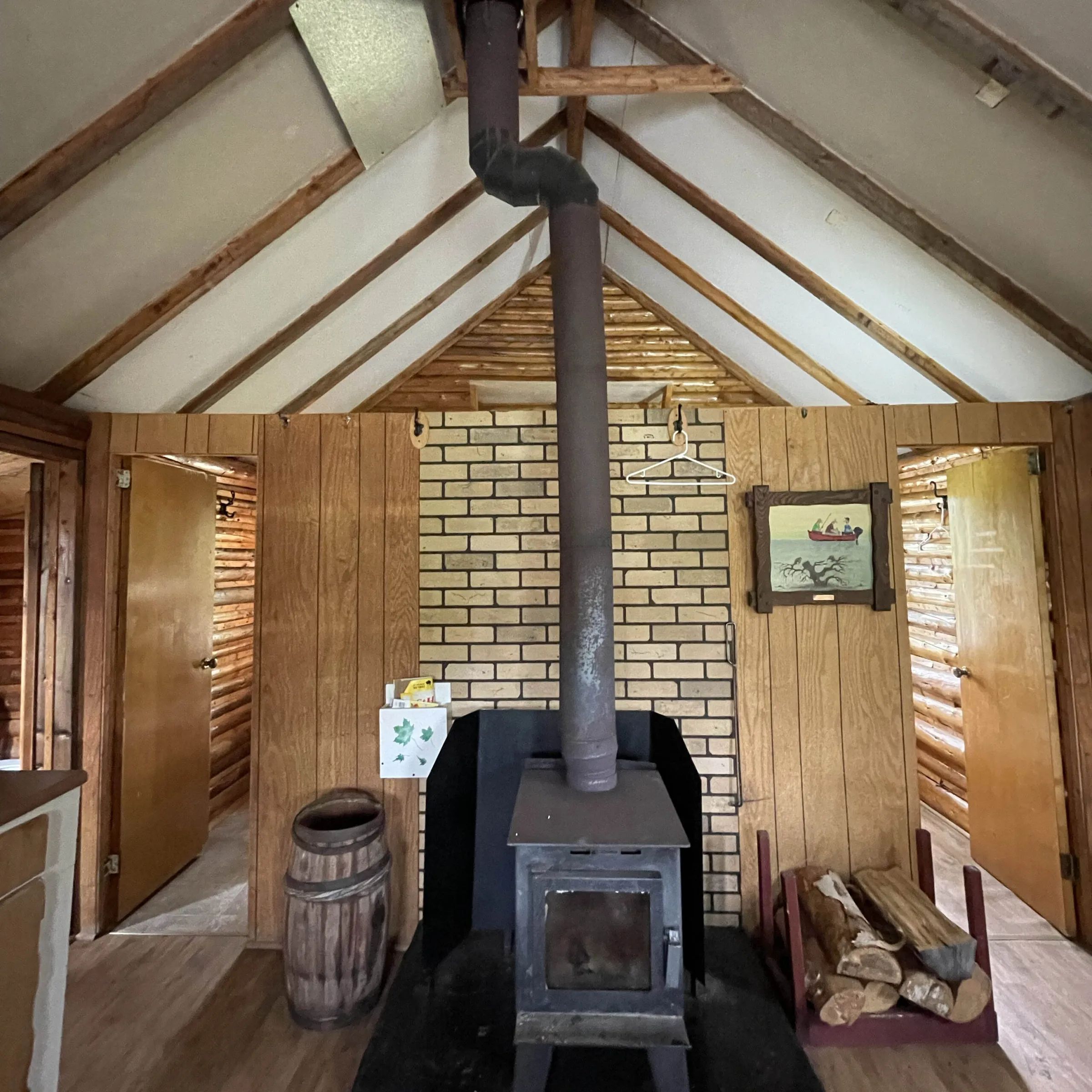 CHALET 2 — Pourvoirie la Jeannoise – Pourvoirie la Jeannoise