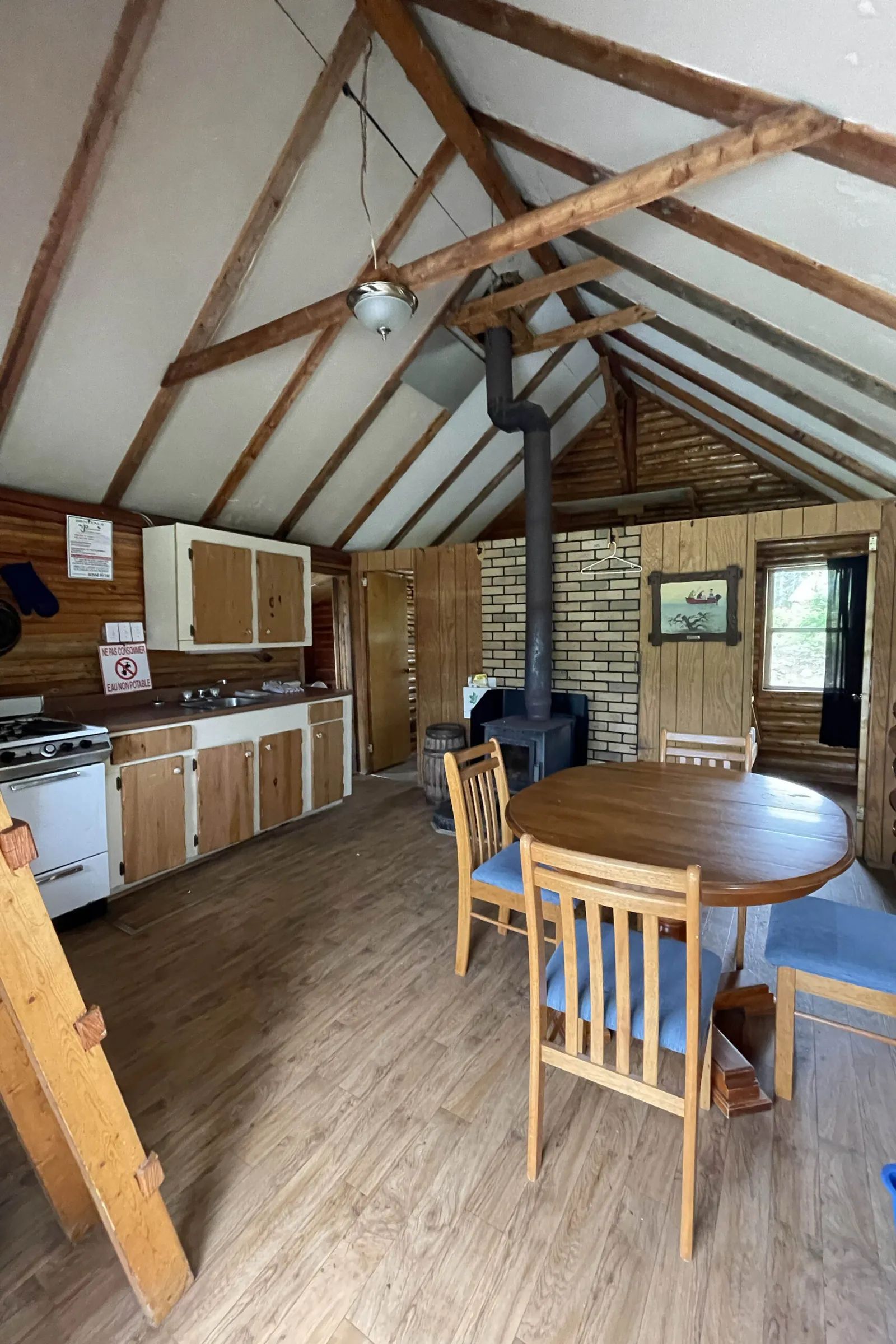 CHALET 2 — Pourvoirie la Jeannoise – Pourvoirie la Jeannoise