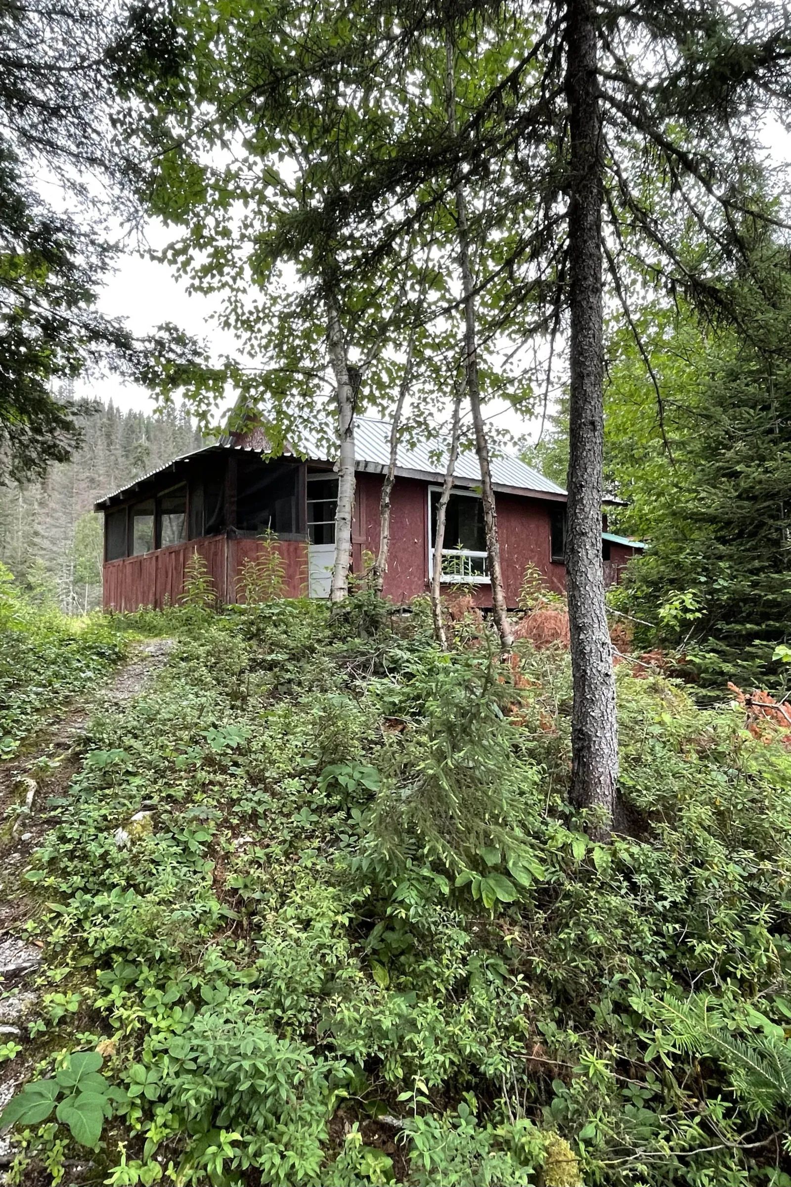 Chalet Baribal — Pourvoirie la Jeannoise – Pourvoirie la Jeannoise