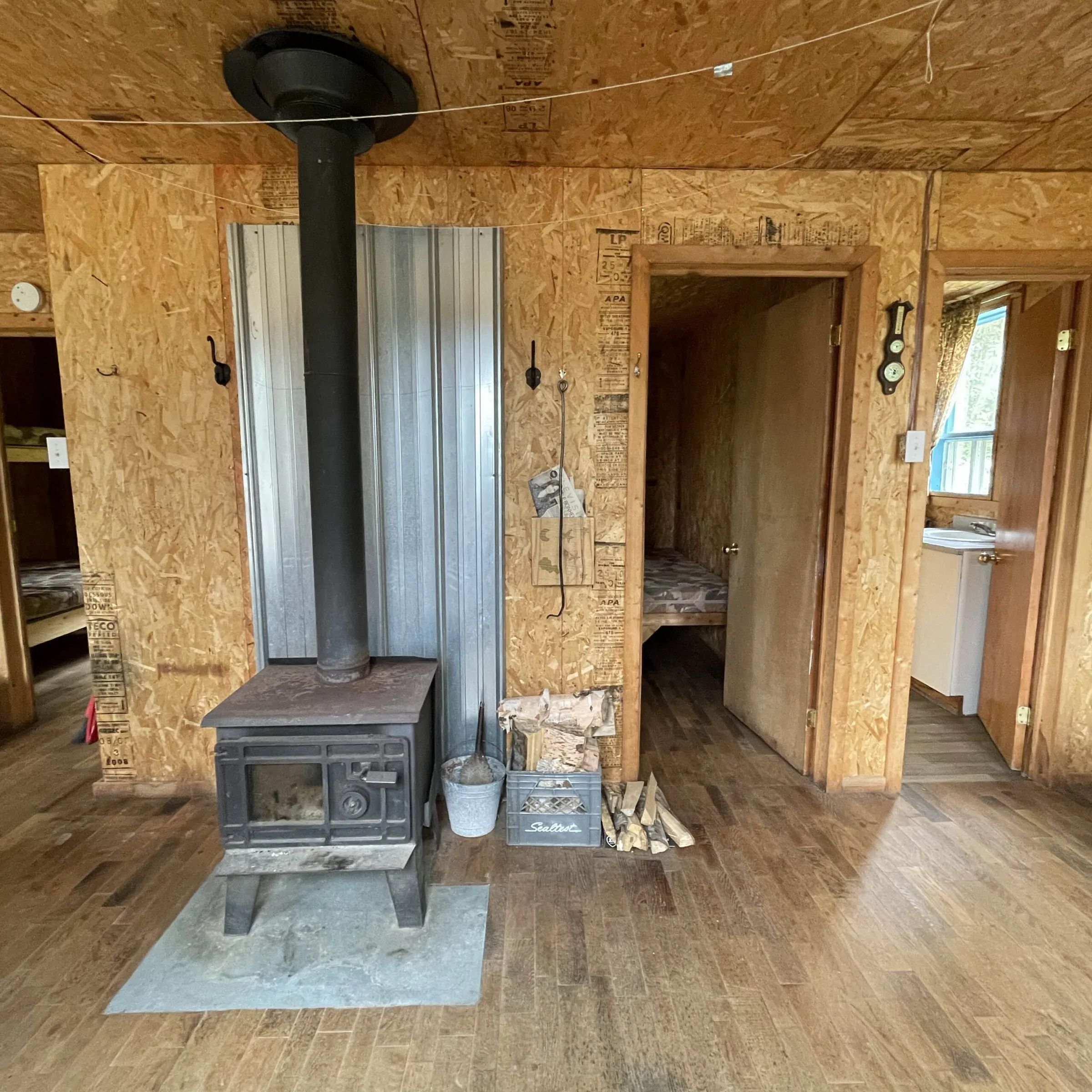 CHALET BOLORIA — Pourvoirie la Jeannoise – Pourvoirie la Jeannoise