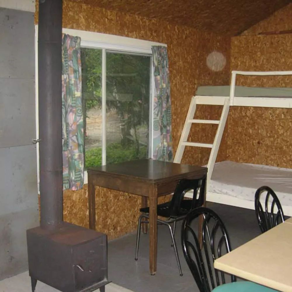 Camp 1 & 2 — Pourvoirie la Pointe aux Dorés – Pourvoirie la Pointe aux Dorés