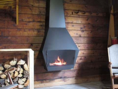 LAC VALIQUETTE CABIN – Pourvoirie Lac Geneviève d'Anticosti