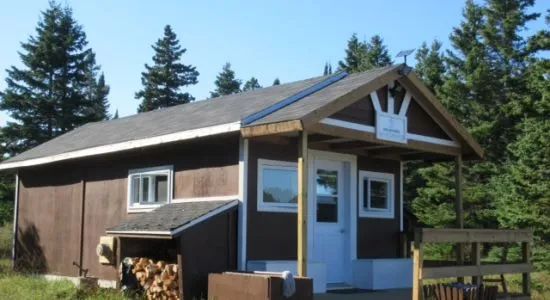 LAC VALIQUETTE CABIN — Pourvoirie Lac Geneviève d'Anticosti – Pourvoirie Lac Geneviève d'Anticosti