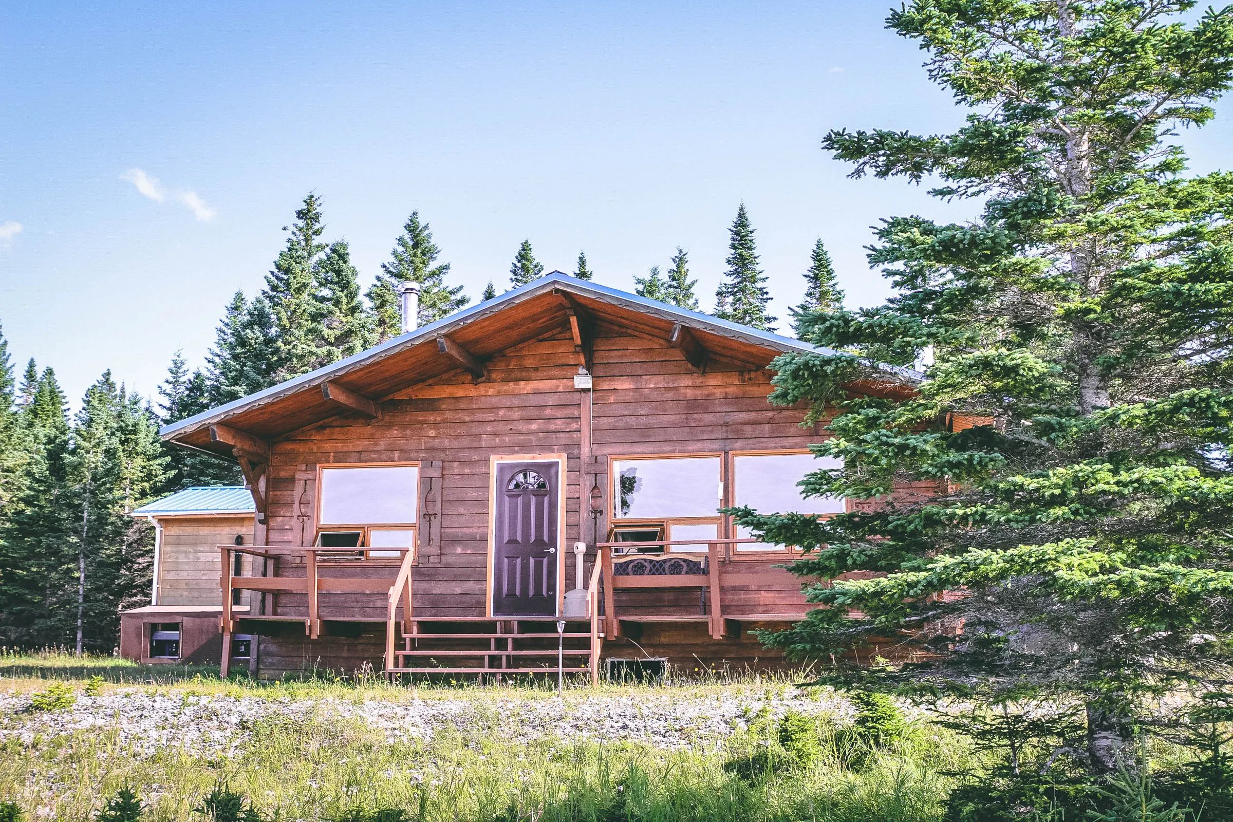 LAC VALIQUETTE CABIN — Pourvoirie Lac Geneviève d'Anticosti – Pourvoirie Lac Geneviève d'Anticosti