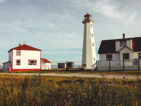 Vacation homes located at the foot of the historic lighthouse in Pointe-Nord.