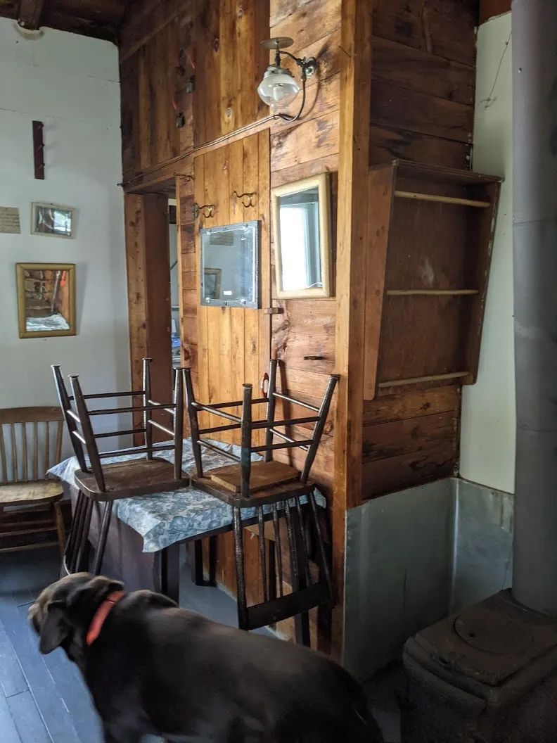 Chalet #5 — Pourvoirie Lac Sopwith – Pourvoirie Lac Sopwith