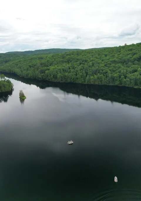 Vue aérienne du lac Sopwith chez Pourvoirie Lac Sopwith, Outaouais, Québec