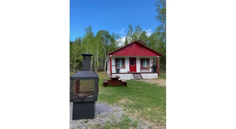 Cabin #18 — Pourvoirie Lacs des Sables et Paradis – Pourvoirie Lacs des Sables et Paradis