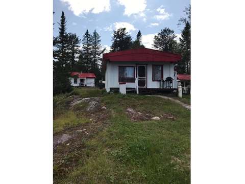 Lac Caribou Cabin – Pourvoirie Lacs des Sables et Paradis