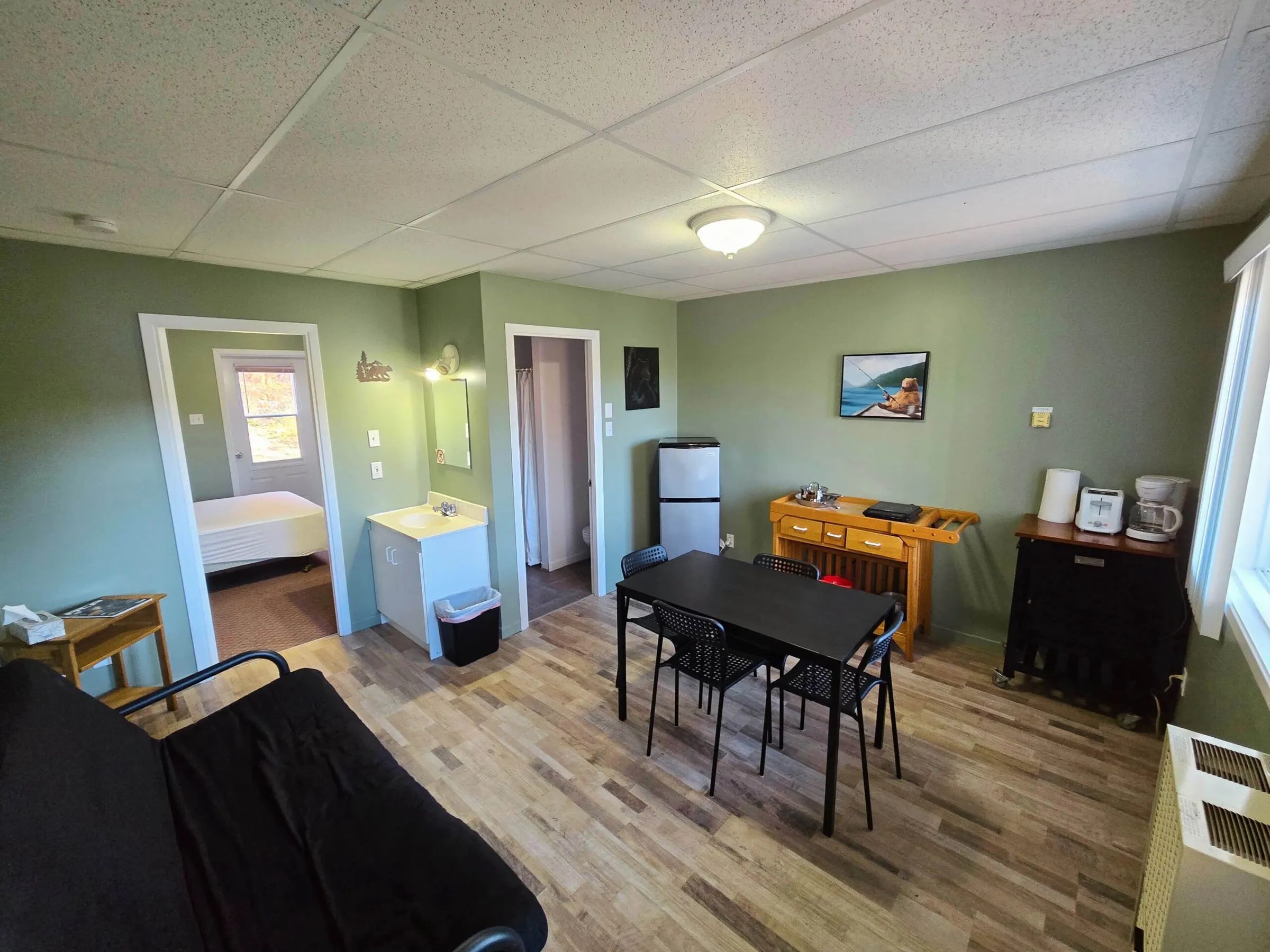 Room Studio L'Ours — Pourvoirie Légendes des Bois – Pourvoirie Légendes des Bois