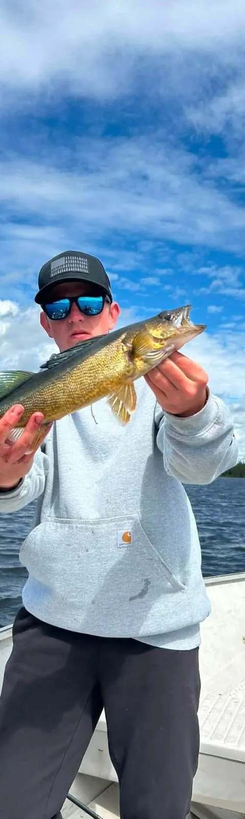 Fishing Walleye at Pourvoirie Monet, Abitibi-Témiscamingue, Quebec — photo 2