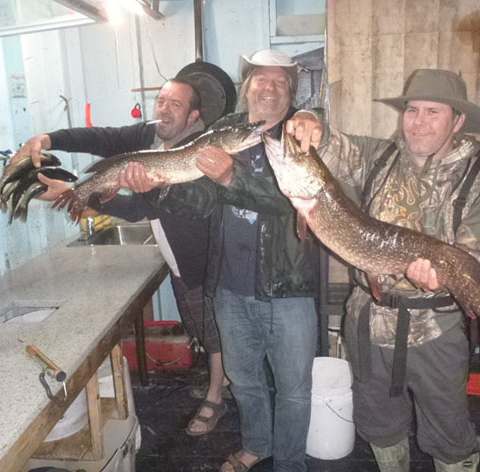 Pêche chez Pourvoirie Némiscachingue, Laurentides, Québec