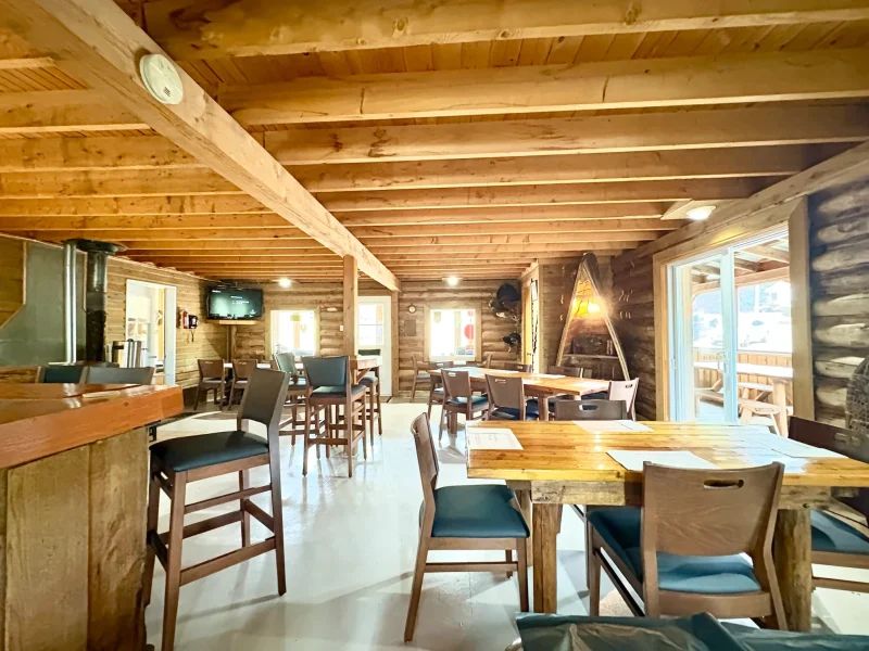 AUBERGE — Pourvoirie Québec Azimut – Pourvoirie Québec Azimut