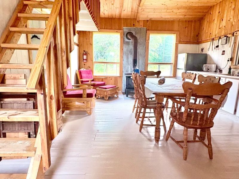 CHALET 3 - L'ÉCOLE — Pourvoirie Québec Azimut – Pourvoirie Québec Azimut