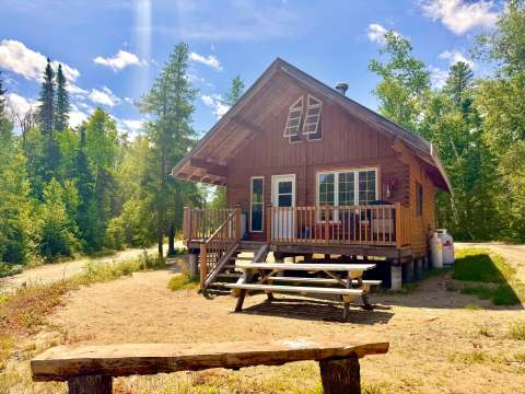 DU CAP CHALET – Pourvoirie Québec Azimut
