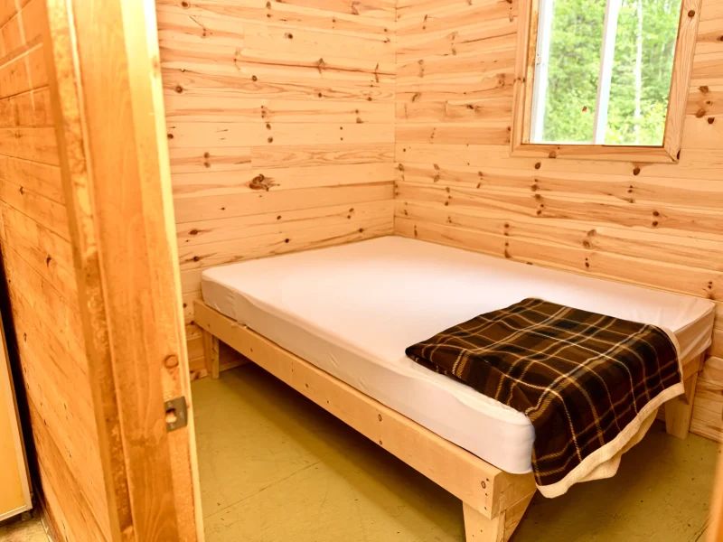 CHALET HÉLÈNA — Pourvoirie Québec Azimut – Pourvoirie Québec Azimut
