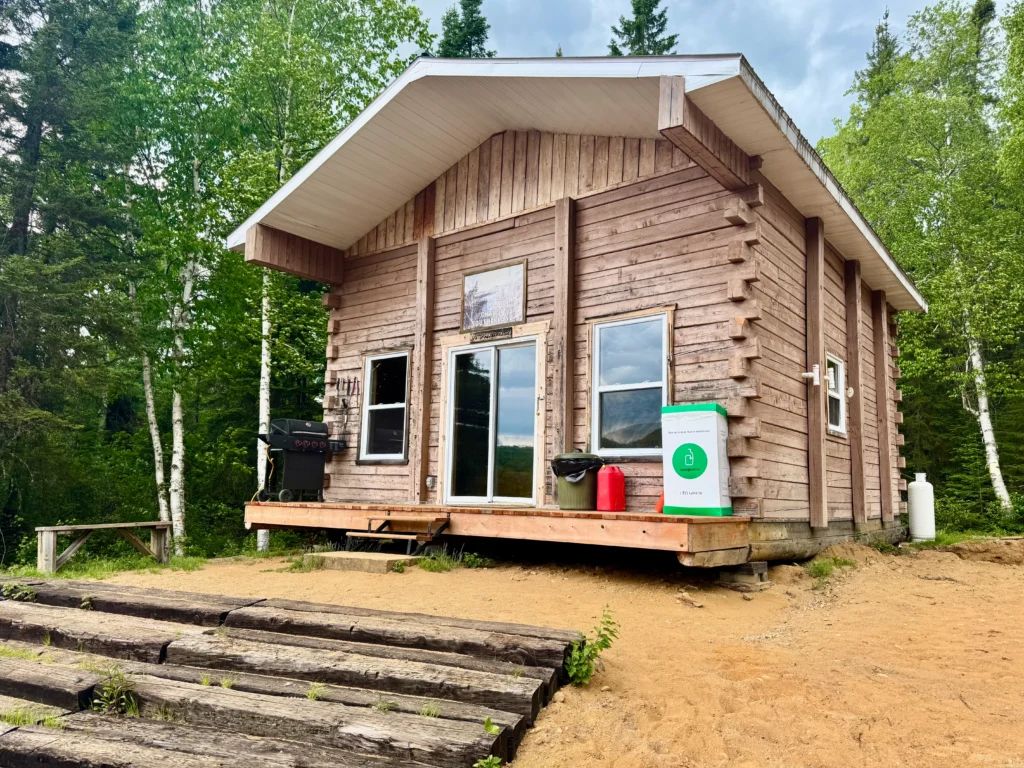 SOUTHERLAND CABIN – Pourvoirie Québec Azimut