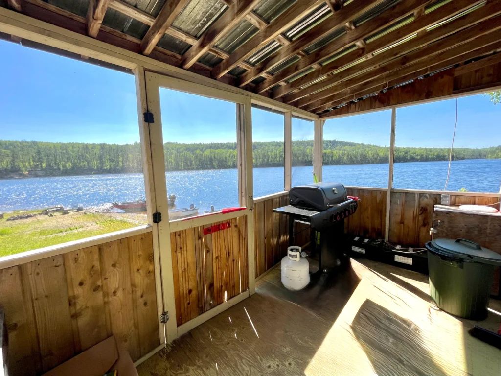 CHALET TRÉPANIER — Pourvoirie Québec Azimut – Pourvoirie Québec Azimut