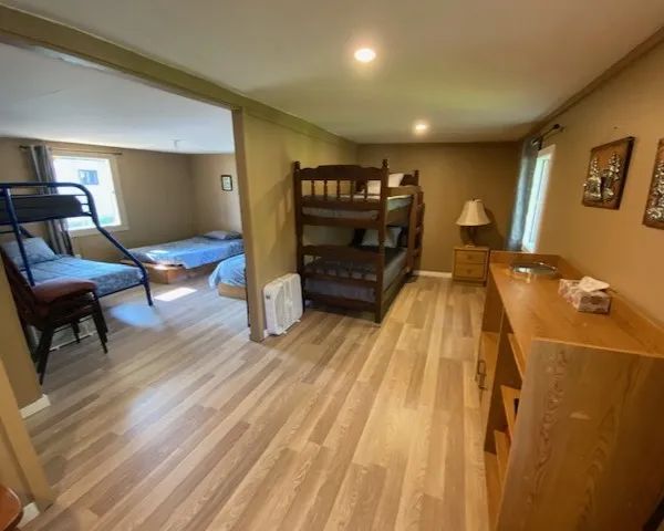 Grey Cabin — Pourvoirie Red Pine – Pourvoirie Red Pine