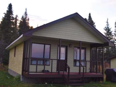Red Cabin – Red Cabin
