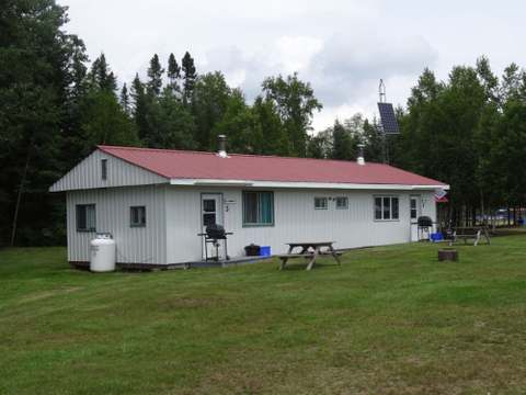 L'HIRONDELLE CABIN – Pourvoirie Rothman