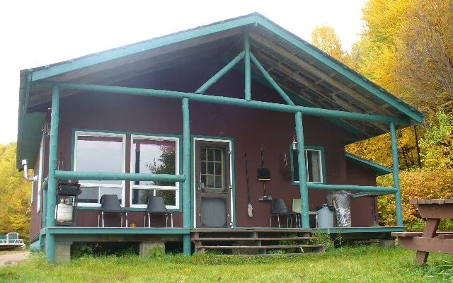 Chalet 7 — Pourvoirie Scott – Pourvoirie Scott