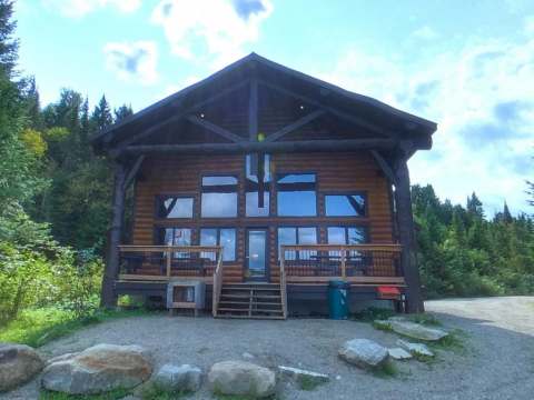 Chalet Caché – Pourvoirie Saint-Zénon