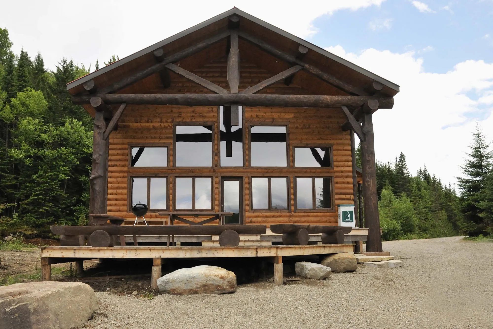 Chalet Caché — Pourvoirie Saint-Zénon – Pourvoirie Saint-Zénon
