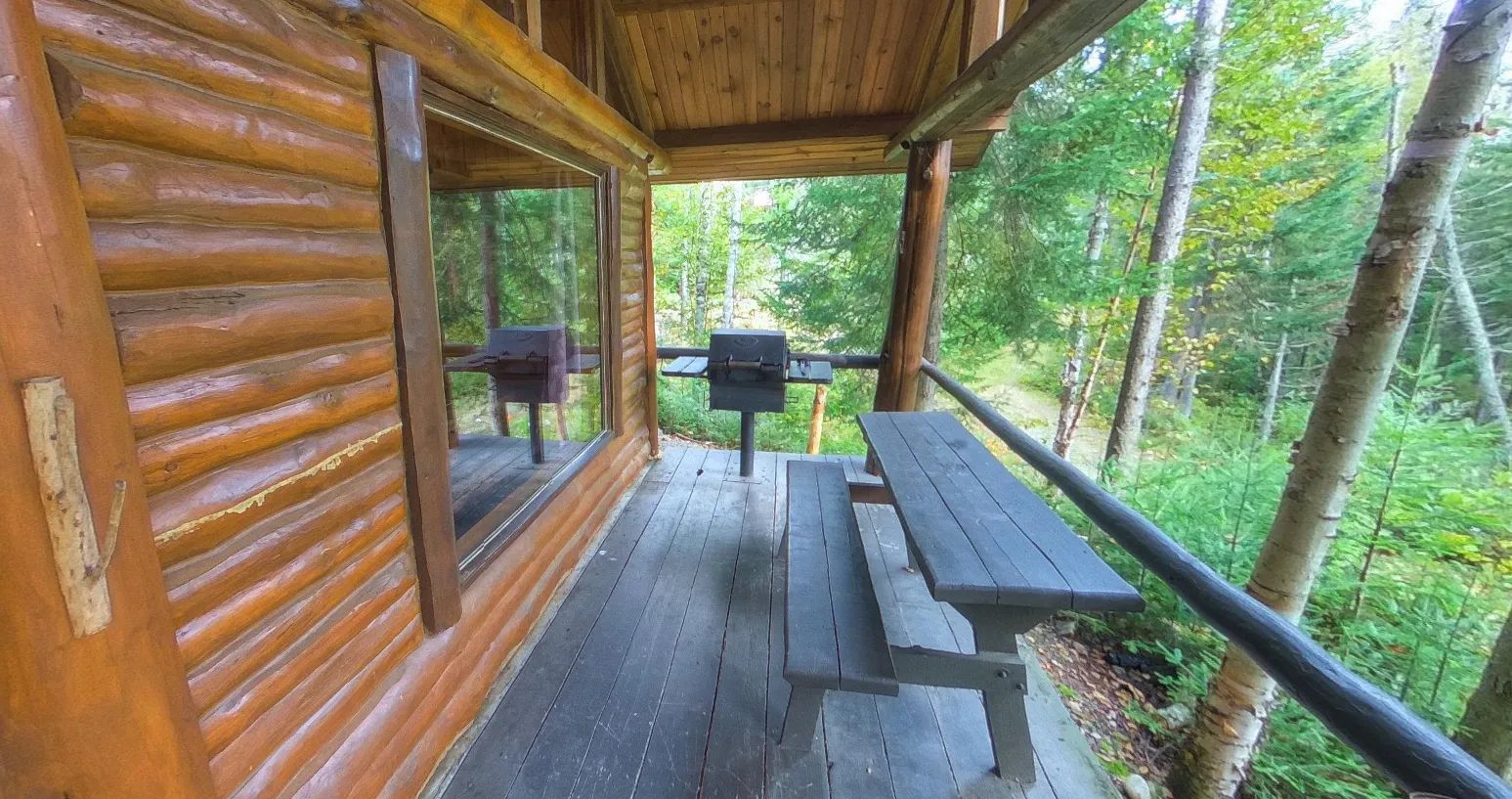 Cabin MINI CHALET - OASIS — Pourvoirie Saint-Zénon – Pourvoirie Saint-Zénon